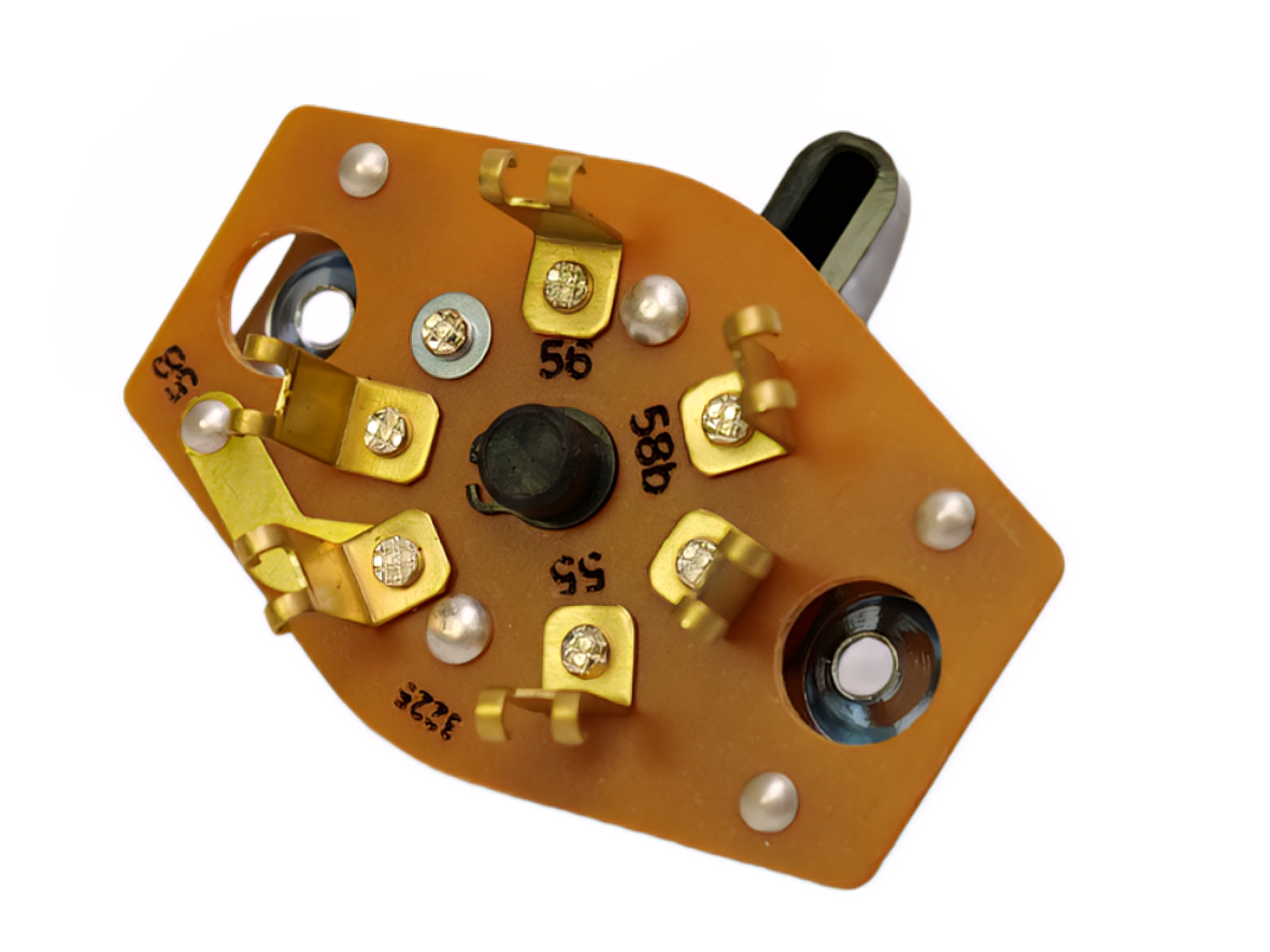 Spínací skříňka Motomax – nová verze blíže originálu